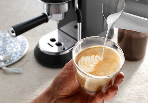 Espresso, kapsule ali filter – kateri kavni aparat ustreza vašemu življenjskemu ritmu?