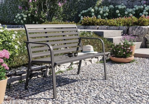 Vrtne klopi – za oddih v senci, sproščene piknike in dolge večere