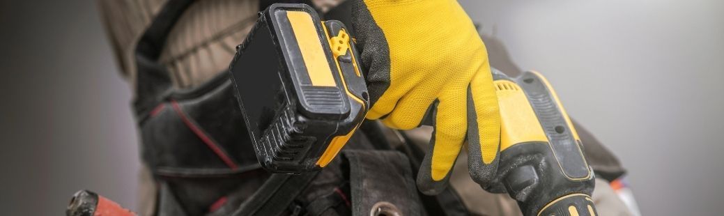 Delovna oblačila za udobno in varno delo