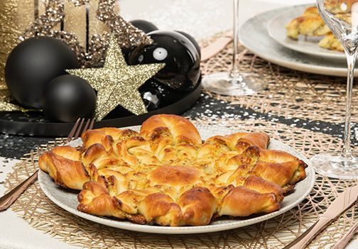 Praznična kvašena pesto zvezda