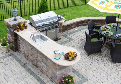 Letne kuhinje: kako izbrati, načrtovati in opremiti zunanjo kuhinjo