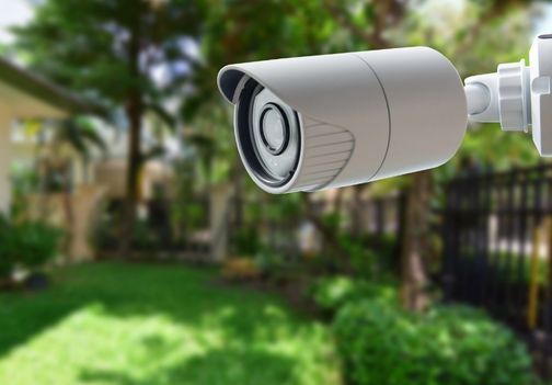 Pametne kamere za vsak dom – od vhodnih vrat do otroške sobe