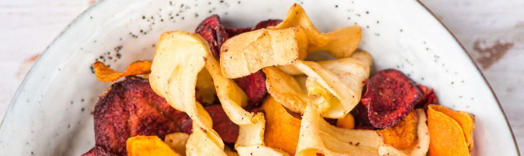 Kako izbrati in uporabiti sušilnik sadja za zdrave prigrizke in bogate zaloge