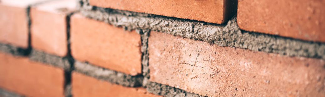  Zidati z opečnatimi zidaki ali porobetonom