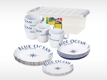 Jedilni servisi in pribor za kampiranje