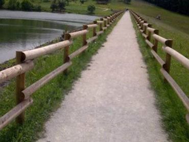 Leseni ograjni elementi