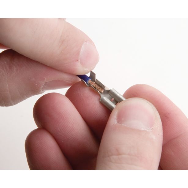 KLEŠČE ZA PRIKLJUČKE UNIOR 240/1.5-6 MM PVC ROČAJ ART. 425/4A