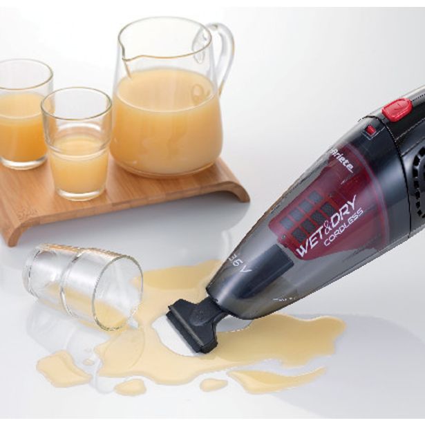 ROČNI AKUMUL. SESALNIK ARIETE 2474