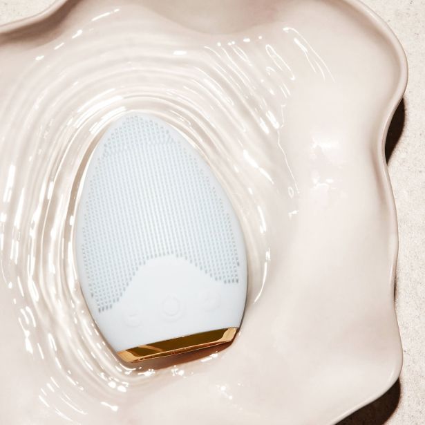 APARAT ZA NEGO TELESA SILK'N ŠČETKA ZA ČIŠČENJE OBRAZA 4V1, LUX