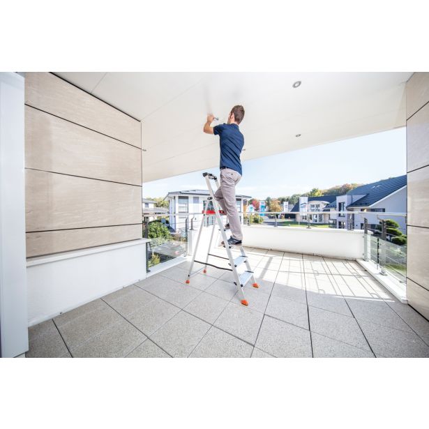 PROSTOSTOJEČA LESTEV KRAUSE MONTO SEPURO 1X5 STOPNIC 1.65M DELOVNA VIŠINA 3.05M