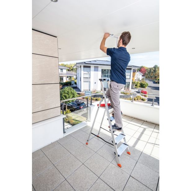 PROSTOSTOJEČA LESTEV KRAUSE MONTO SEPURO 1X5 STOPNIC 1.65M DELOVNA VIŠINA 3.05M