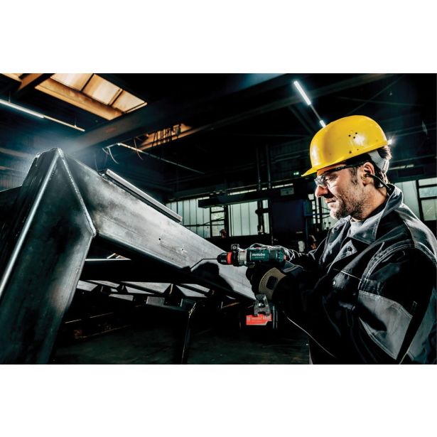 BATERIJSKI UDARNI VRTALNIK METABO SB 18 LTX-3 BL Q I