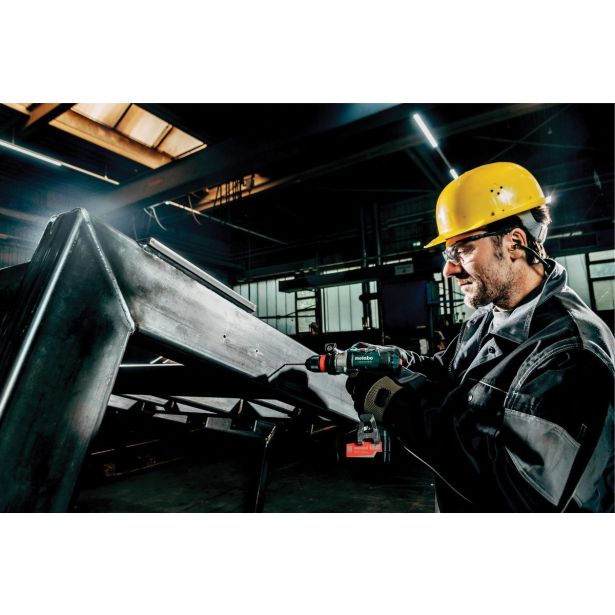 BATERIJSKI UDARNI VRTALNIK METABO SB 18 LTX-3 BL Q I