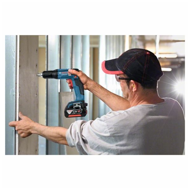 AKU. VIJAČNIK ZA SUHOMON. BOSCH GSR 18 V-EC TE