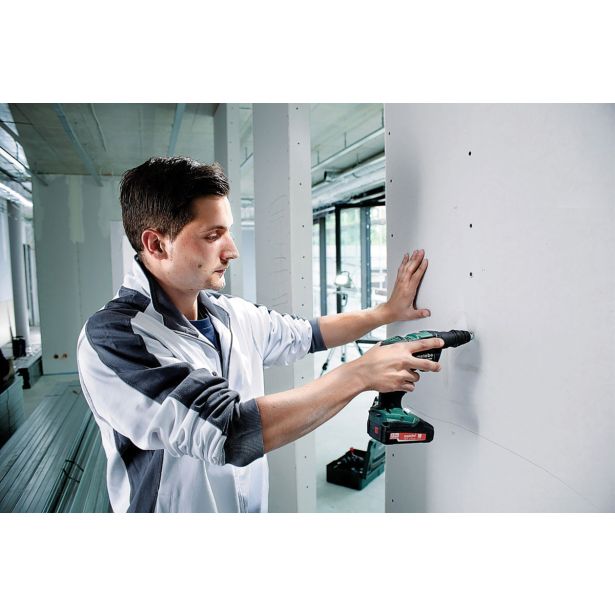 BATERIJSKI VIJAČNIK ZA MAVČNO-KARTONSKE PLOŠČE METABO SE 18 LTX 6000 + SM 5-55