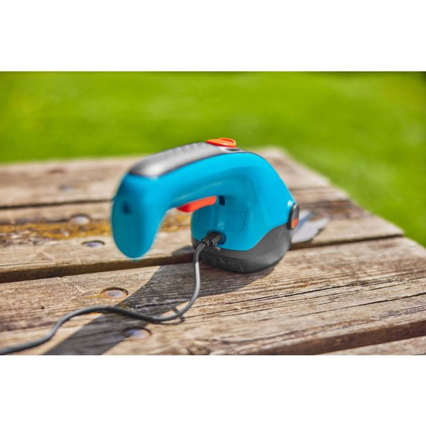 AKUM. ŠKARJE ZA TRAVO GARDENA CLASSIC CUT LI