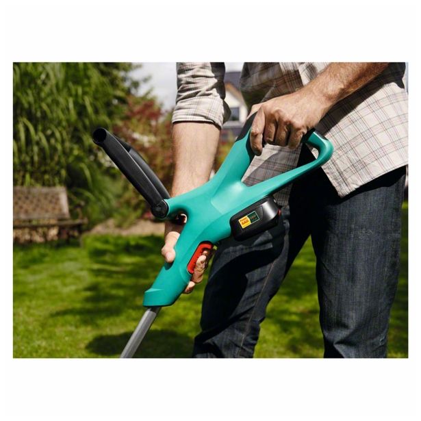 AKUMULATORSKA KOSILNICA Z NITKO BOSCH ART 23-18 LI