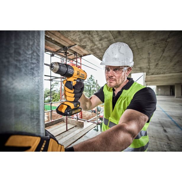 AKUMUL. UDARNI VRTALNIK DEWALT SET DCD776D2+DT70717