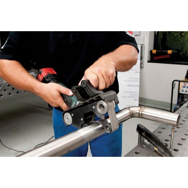 BATERIJSKI BRUSILNIK ZA CEVI METABO RB 18 LTX 60