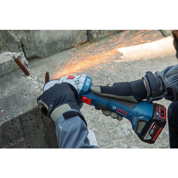 AKUMULAT. KOTNI BRUSILNIK BOSCH PROFESSIONAL GWS 180-LI