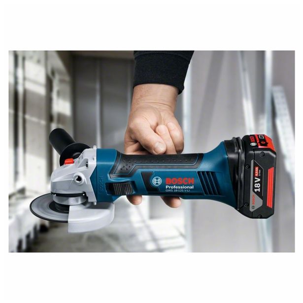 AKUMULAT. KOTNI BRUSILNIK BOSCH GWS 18-125 V-LI