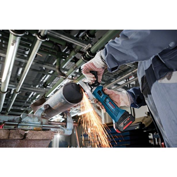 AKUMULATORSKI KOTNI BRUSILNIK BOSCH GWS 18-125 V-LI PROFESSIONAL