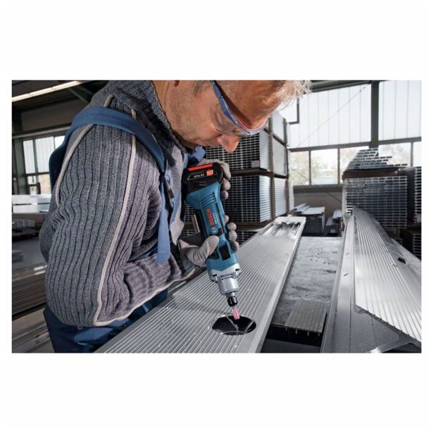 AKUMULAT. PREMI BRUSILNIK BOSCH PROFESSIONAL GGS 18 V-LI