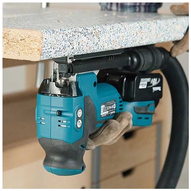 AKUMULATORSKA VBODNA ŽAGA MAKITA DJV181Z