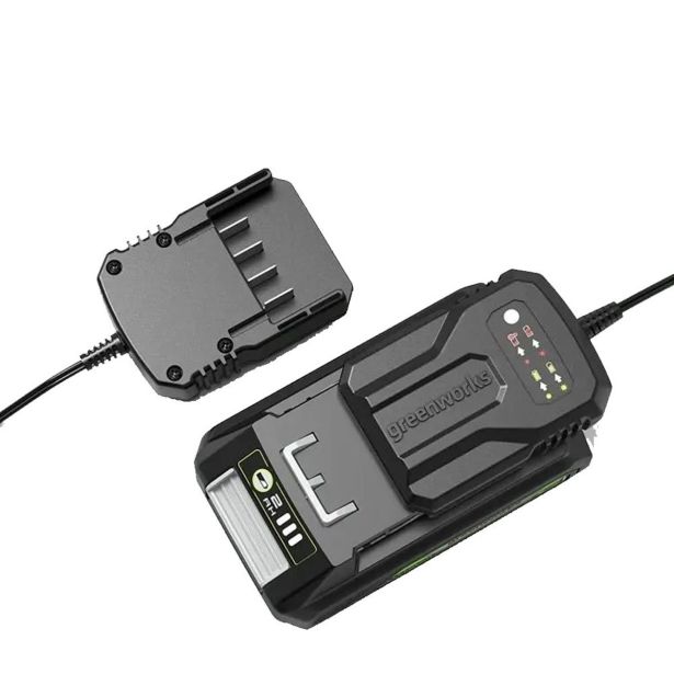 AKUMULATOR. VERIŽNA ŽAGA GREENWORKS 24V Z 2AH BATERIJO+ POLNILNIK