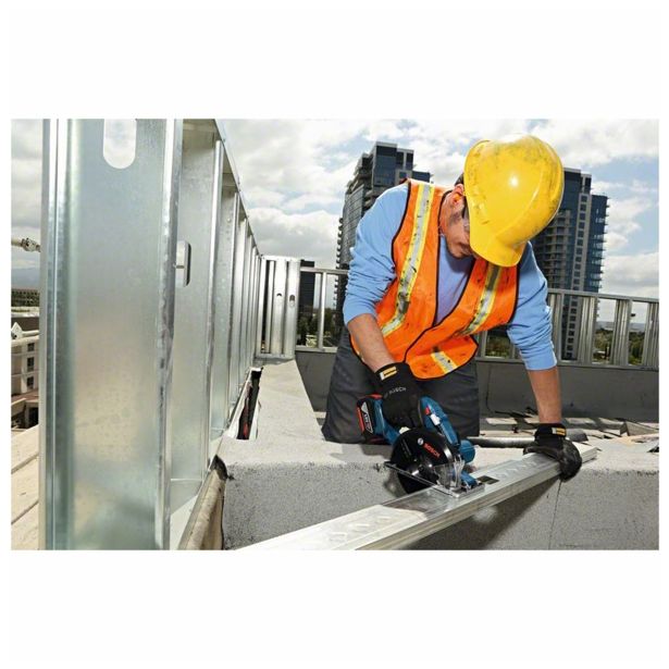 AKUMULATOR. KROŽNA ŽAGA BOSCH GKM 18 V-LI