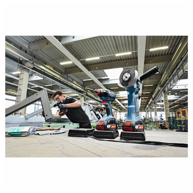 AKUMULATOR BOSCH GBA 18V, 2.0 AH MW-B, BREZŽIČNO POLNENJE