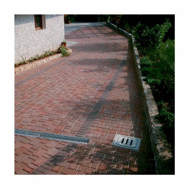 BETONSKI TLAKOVEC OBLAK GROUP RUSTIKAL MIX 01 RDEČ, RUMEN, RJAV