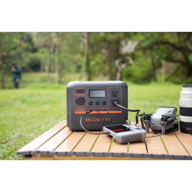 BLUETTI AC50P POLNILNA POSTAJA
