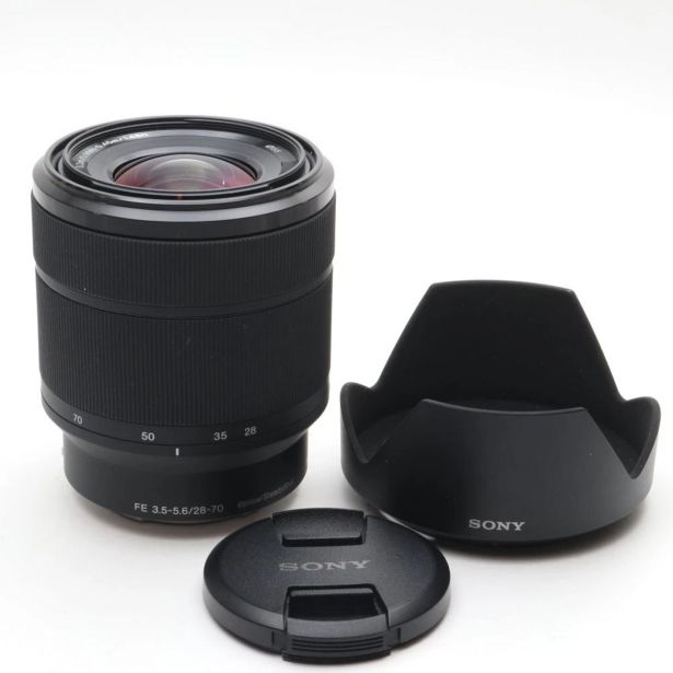 BREZZRCALNI FOTOAPARAT SONY ILCE7M3KB.CEC ALPHA7 III OBJEKTIV Z ZOOMOM 28-70MM