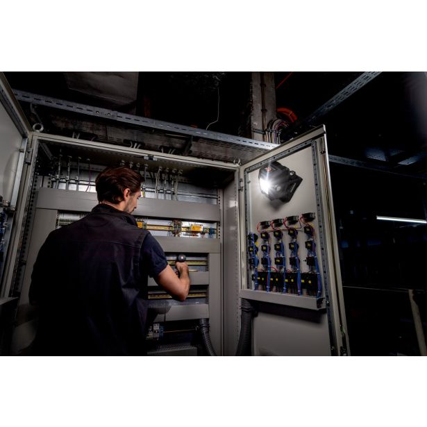 AKUMULATORSKA SVETILKA METABO BSA 12-18 LED 2000