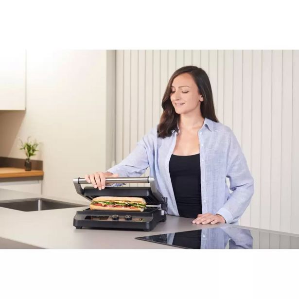 KONTAKTNI ŽAR BLACK & DECKER BXGR2000E