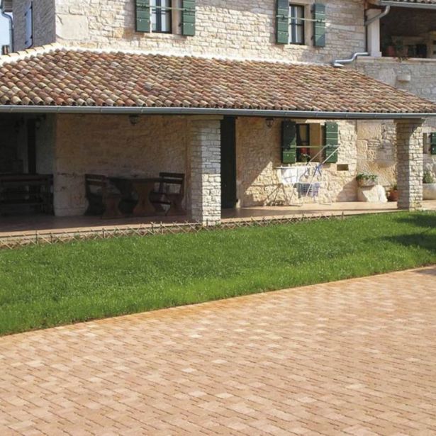 BETONSKI TLAKOVEC SEMMELROCK CASTELLO ANTICO Z IMITAC. 6.2/12.5/6 CM. ORANŽNA