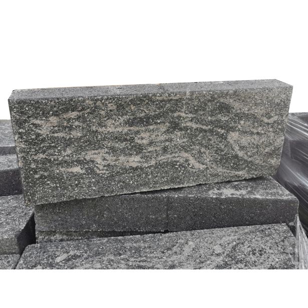 BETONSKA PLOŠČA KOGRAD CEPLJENA PLOŠČA VELIKA ČRNA 50X19X7