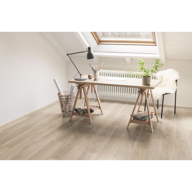 LAMINAT, 8MM, 33. RAZRED EGGER HOME CLASSIC AMIENS HRAST SVETLI EHL128