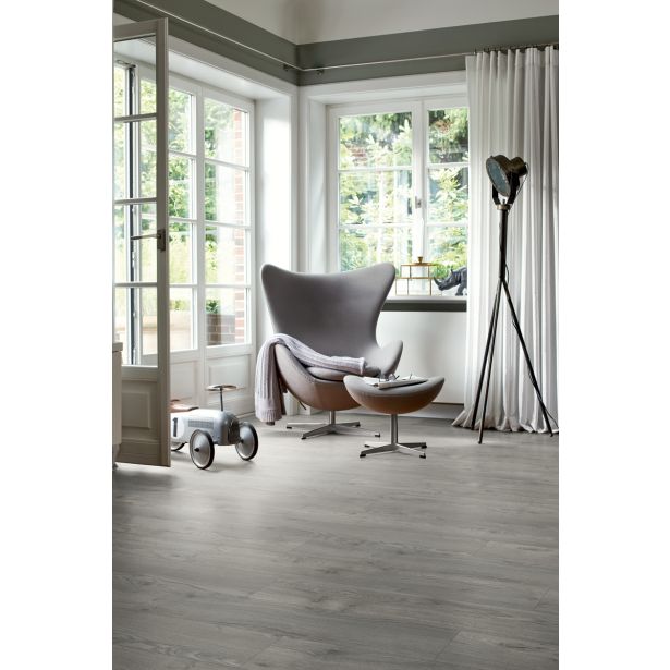 LAMINAT, 12MM, 32.RAZRED EGGER HOME CLASSIC PORTLAND HRAST SIVI EHL161