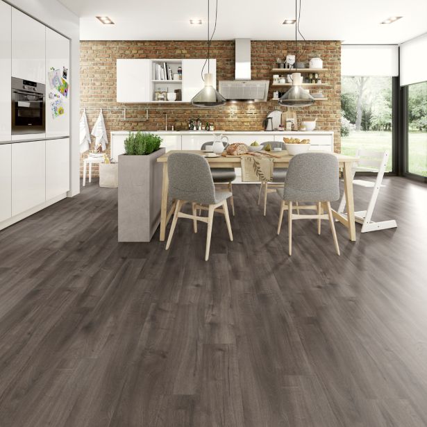 LAMINAT, 8MM, 32. RAZRED EGGER HOME CLASSIC SIVI LOJA HRAST EHL144