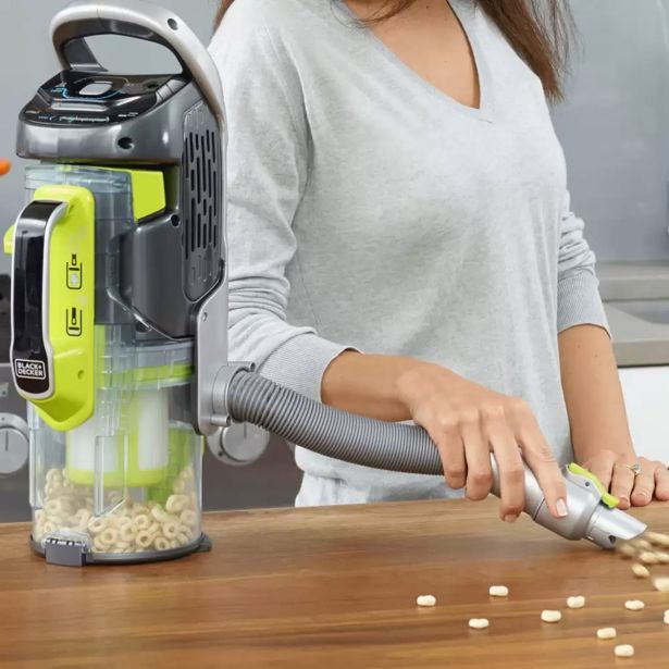 POKONČNI SESALNIK BLACK & DECKER CUA525BHA