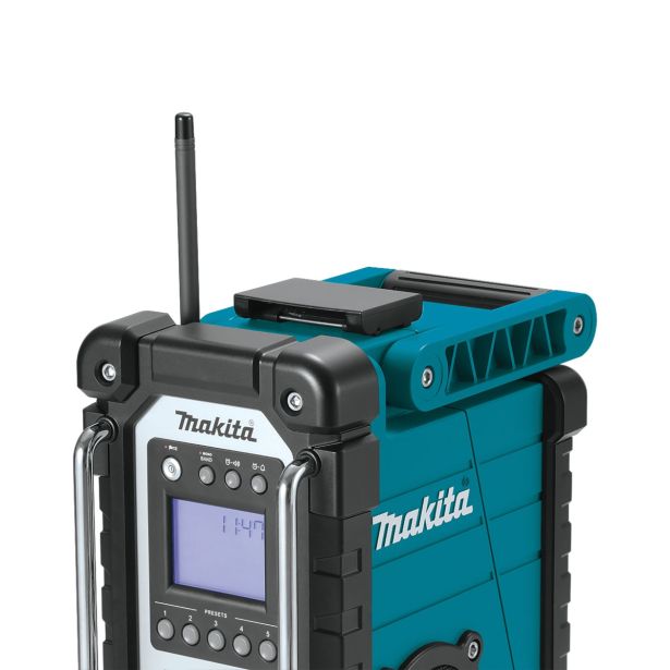 AKUMULATORSKI RADIO MAKITA DMR107