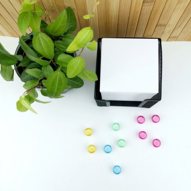 DODATEK ZA MAGNETNO TABLO LEVIA MAGNETKI 15 MM 1/10 MIX 009172