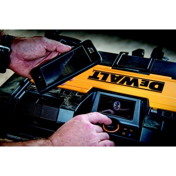 RADIO S POLNILCEM DEWALT DWST1-75659