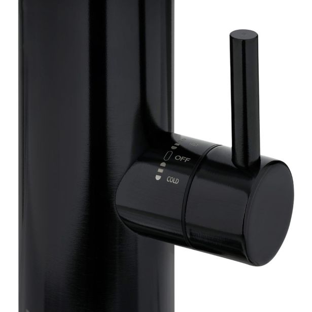 ELEKTRIČNA GRELNA PIPA NOVEEN IWH965