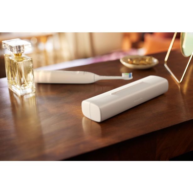 ELEKTRIČNA ZOBNA ŠČETKA SONICARE HX7110/02 BELA