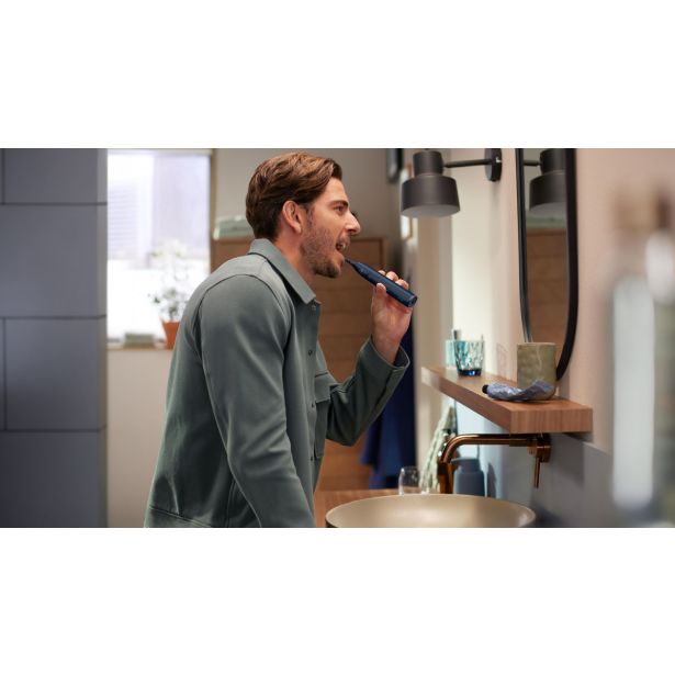 ELEKTRIČNA ZOBNA ŠČETKA SONICARE HX7113/01 MORNARSKO MODRA