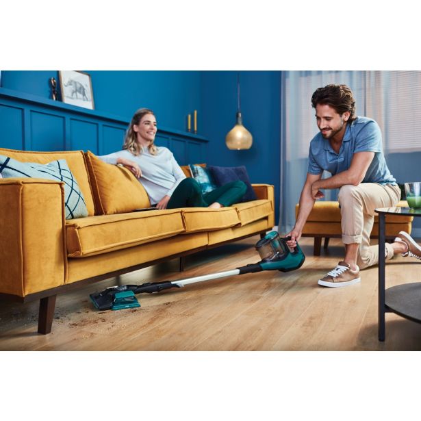 POKONČNI SESALNIK PHILIPS FC6729/01 SPEEDPRO AQUA