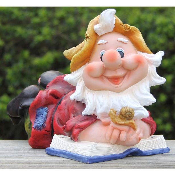 FIGURA, OKRASNA PALČEK S POLŽEM IN KNJIGO VIŠ 16 CM